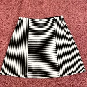 A theory black and white skirt